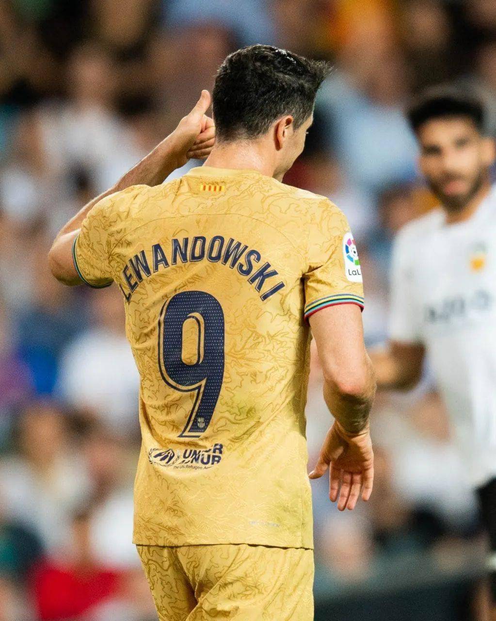 包含瓦伦西亚力克瑞士,莱万三分雨点燃全场的词条 包含瓦伦西亚力克瑞士,莱万三分雨点燃全场的词条