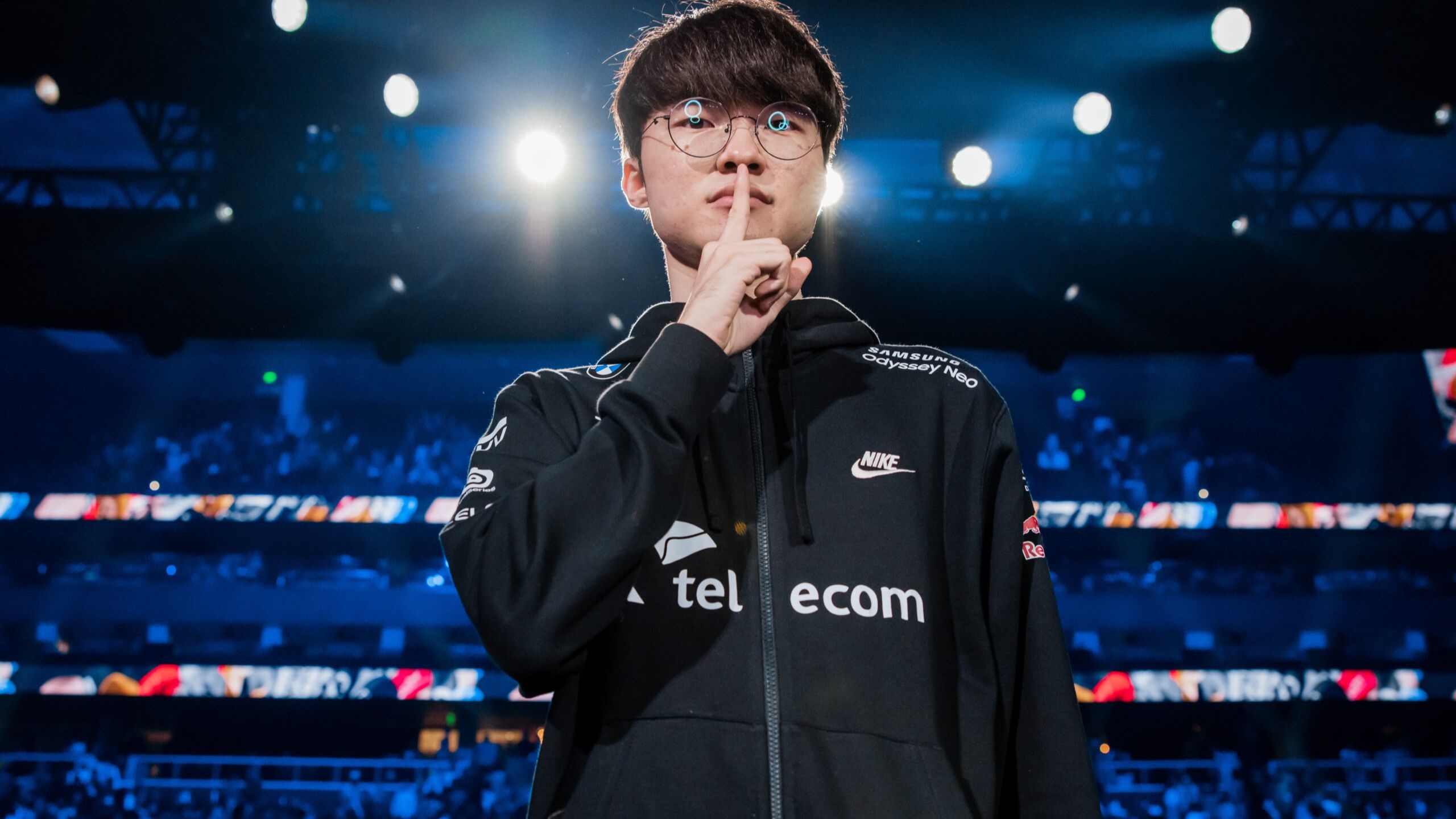 包含T1横扫EDG,Uzi爆发神勇的词条 包含T1横扫EDG,Uzi爆发神勇的词条