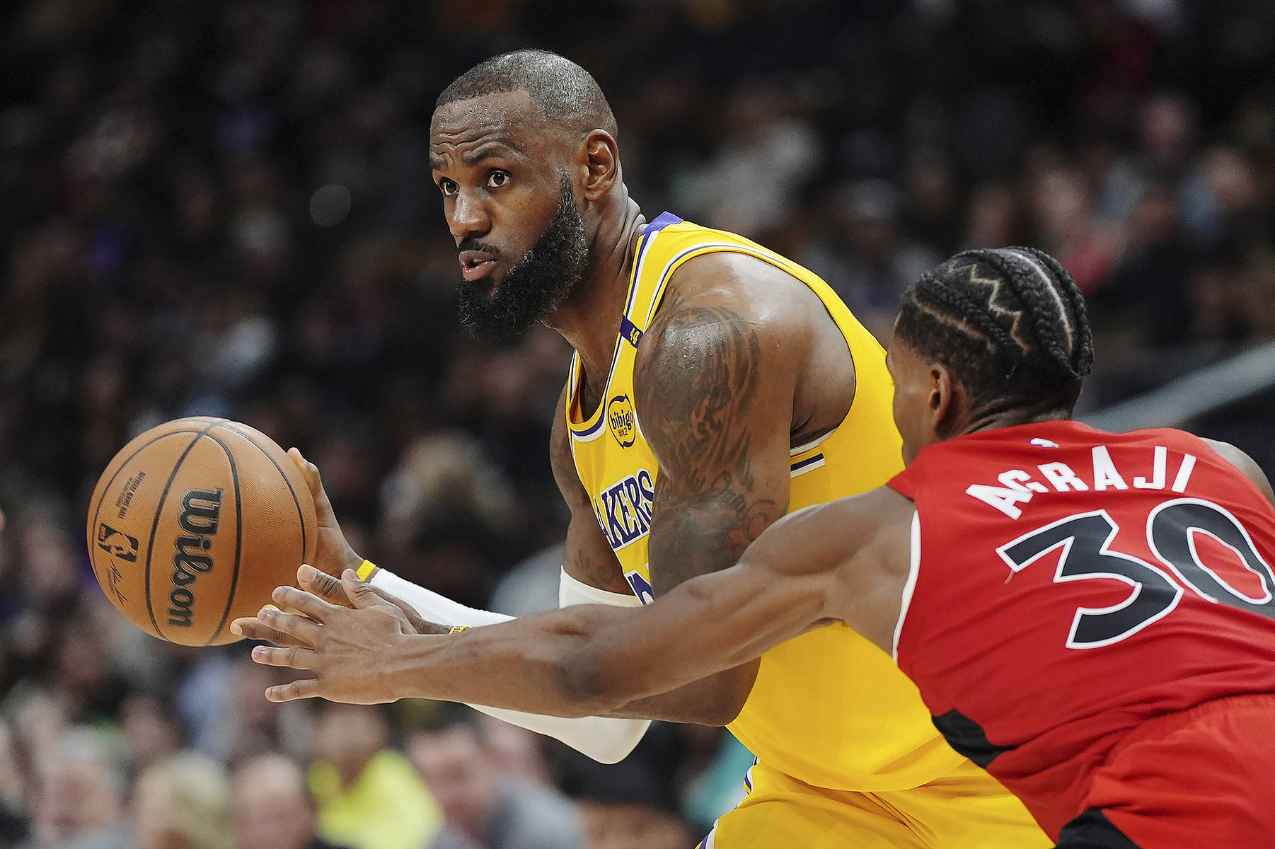 包含湖人队双星同场发挥，带领球队取得胜利的词条