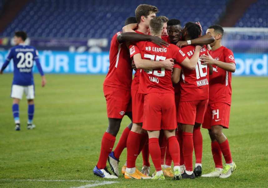 奥格斯堡逢低迎战，百战百胜