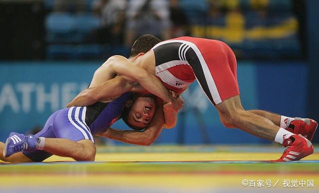ac米兰-丹麦运动员摔跤赛中顺利晋级，表现出色的简单介绍