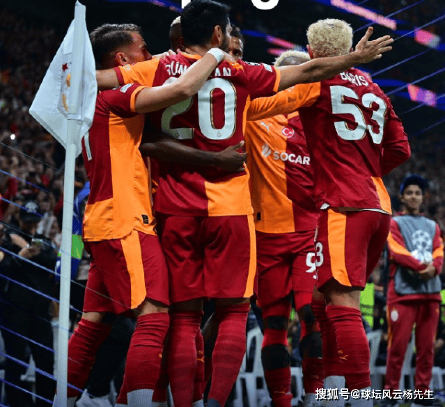 包含沃特福德客场逼平利物浦，取得争议点球的词条