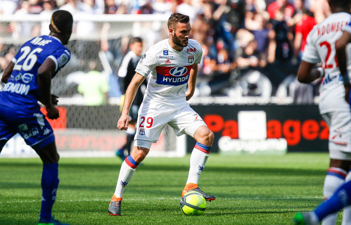 亚眠胜梅斯,取得保级关键三分的简单介绍 亚眠胜梅斯,取得保级关键三分的简单介绍