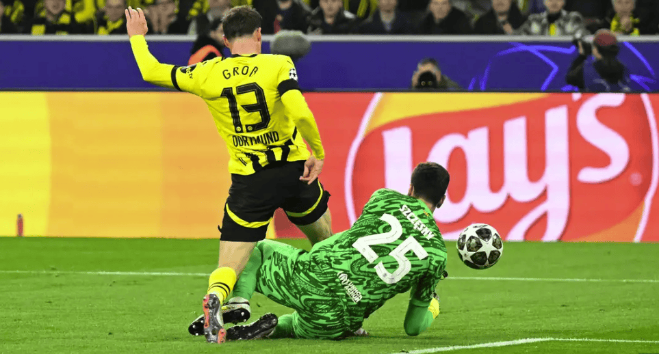 巴西队惊险晋级，胜出比赛的简单介绍