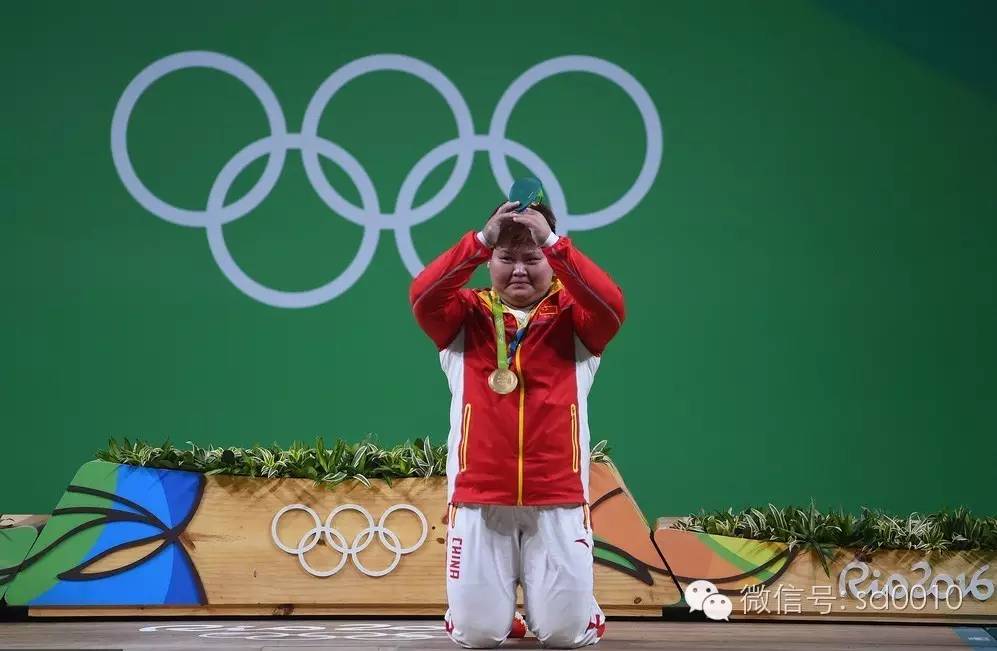 米兰体育官网-中国队轻取波兰队，奥恰洛夫统治全场的简单介绍